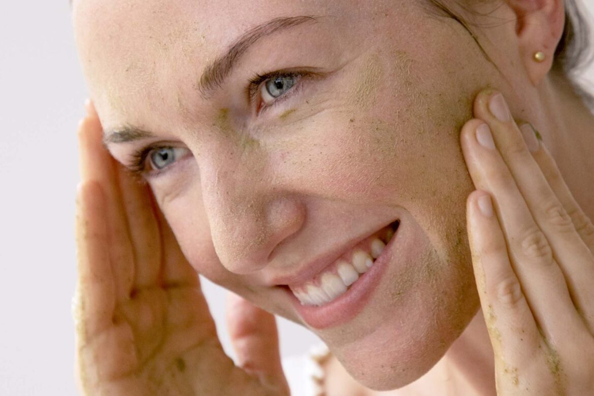 Beauty without Compromise The Nontoxic Skincare Guide to Healthy, Glowing Skin