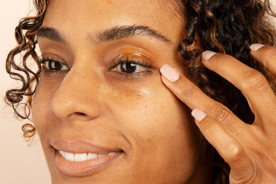 Reveal Those Youthful Eyes The Anti-Aging Benefits of Eye Creams and Masks